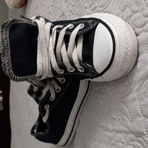 Converse shoes for Women size 7